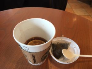 スタバのストロベリー&ティーの飲み方